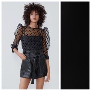 NWT Zara Faux Leather High Waist Shorts Size M 7102/251